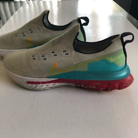 NIKE REACT Infinity Flyknit Premium Running Shoes - Picture 5 of 12